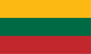 Flagge Litauens mit drei gleich hohen Streifen in den Farben gelb, grün, rot